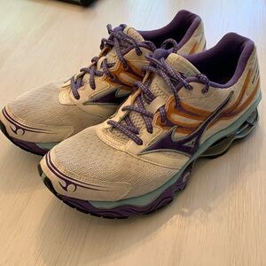 Women’s Mizuno Wave Creation 14